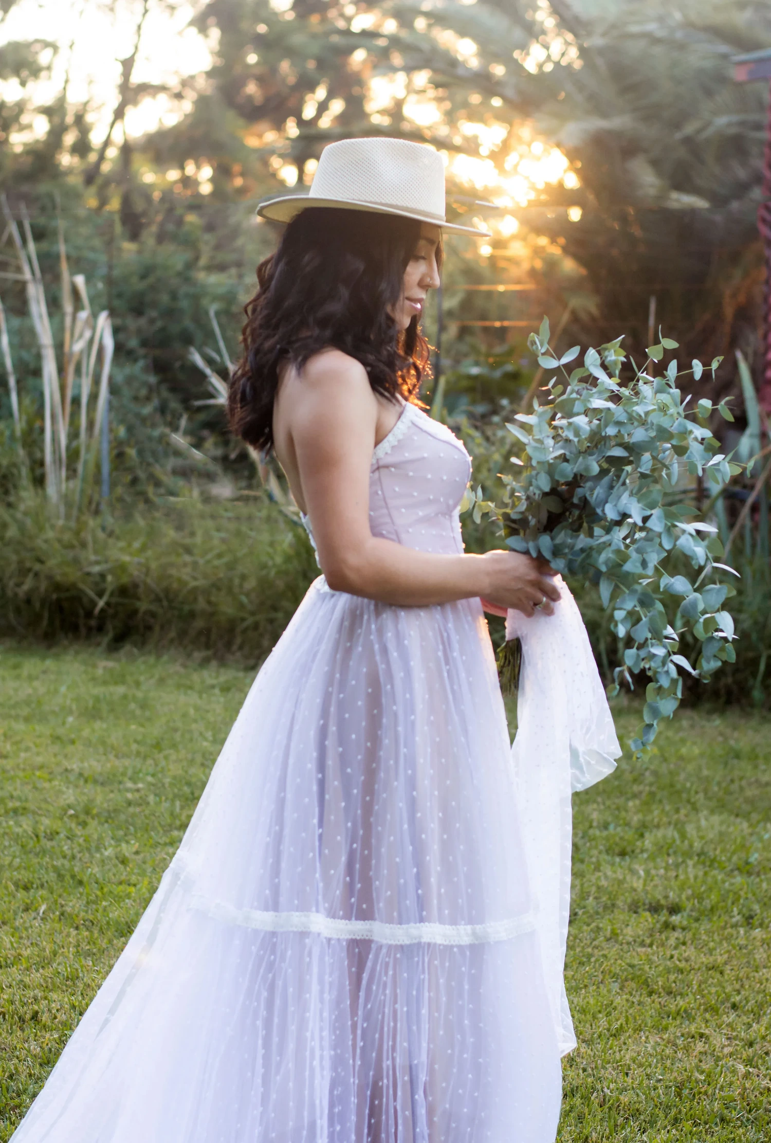 Vestido de novia escote bordado Mario Carabajal